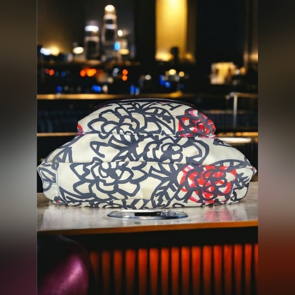 Vintage Coach Poppy Daisy Kyra Floral Graffiti Crossbody Messenger Bag - Picture 6 of 16